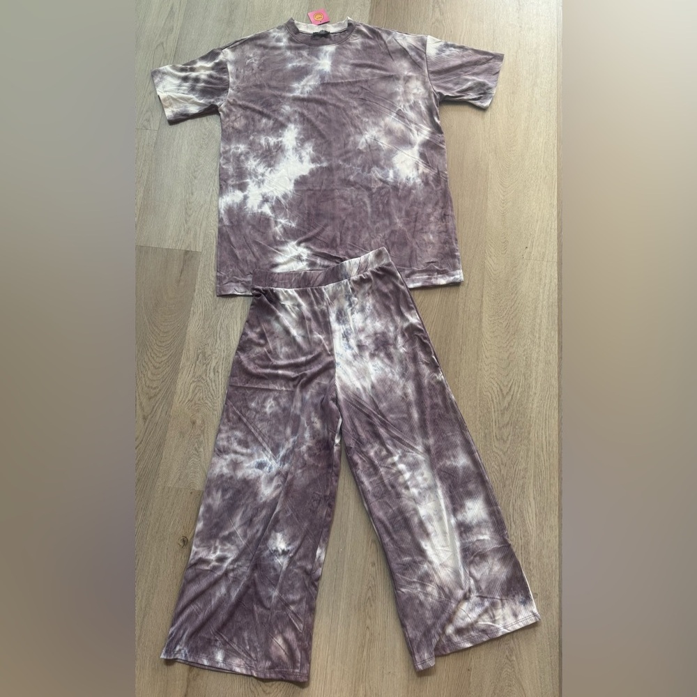 Purple Wide Leg Cropped Pants Dressed in Lala set. New with tags! - Picture 4 of 4